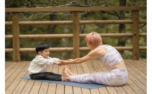 楽しくて可愛い!キッズチアヨガ チケット2枚 ヨガ ヨガレッスン 体験チケット 健康 ボディケア ボディーケア リラクゼーション リラックス効果 肩こり 解消 休息 休日 リフレッシュ 瞑想 マンツーマン プライベートレッスン パーソナル