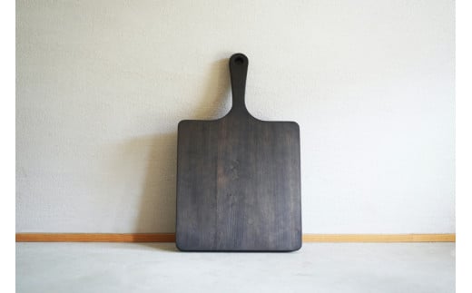 【Foreque】 小国杉 カッティングボード ブラック  天然木 まな板 木 木製 パン皿 お皿 おしゃれ プレート ケーキ皿 ギフト 贈答用 プレゼント Foreque 熊本 阿蘇 南小国町 送料無料