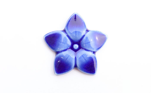 【美濃焼】 ききょう ブローチ クリップ 瑞浪市 / TILEmade タイル アクセサリー ハンドメイド [AZCD017]