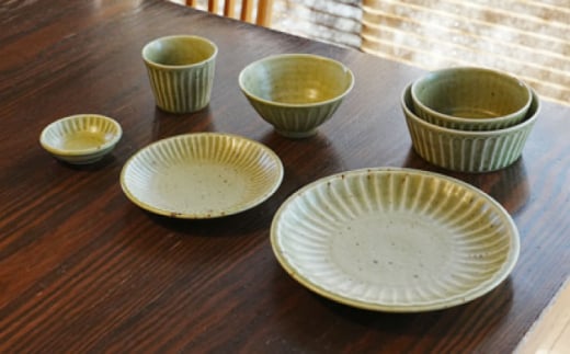 【美濃焼/みずなみ焼】 大地の器 グリーン 7点セット 瑞浪市 / 山喜製陶 プレート ボウル カップ [AZCP051]