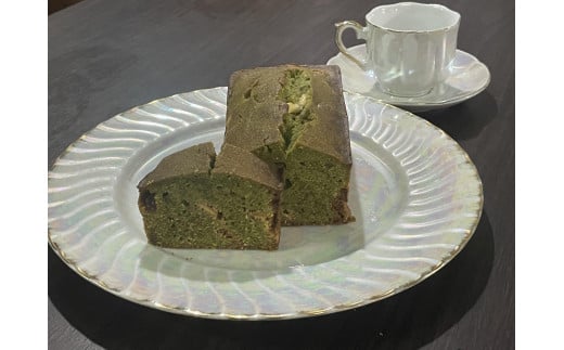 バターをたっぷり使用したパウンドケーキ 抹茶&ホワイトチョコ 1本大阪府大東市6000菓子・スイーツ焼き菓子
