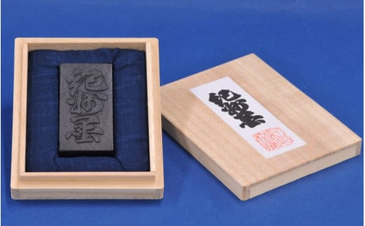 純松煙墨・紀州墨(大) / 田辺市 紀州松煙 紀州墨 墨 書道 書道用品【skm008】和歌山県田辺市25000衣類・装飾品・工芸品その他 装飾品・工芸品