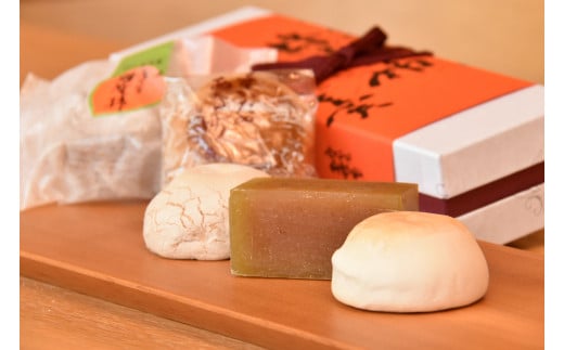和菓子( 蜂屋柿 羊羹 と 焼き菓子 )の 詰め合わせ 計11個 | みのかも金蝶堂 お菓子 菓子 柿 ようかん 焼菓子 おやつ M23S04岐阜県美濃加茂市23000菓子・スイーツ饅頭・羊羹・大福