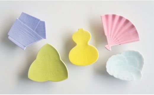 ARITA PORCELAIN LAB(アリタポーセリンラボ) 吉祥小皿5枚セット 有田焼 おめでたい カラフル A20-76佐賀県有田町20000雑貨・日用品食器・グラス