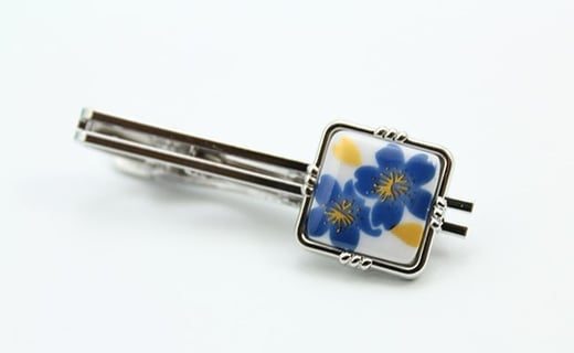 有田焼タイピン 青桜 有田焼アクセサリー二宮閑山 おしゃれ 磁器アクセサリー A12-226佐賀県有田町12000衣類・装飾品・工芸品アクセサリー