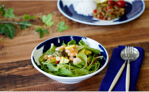 菊の馨 サラダボウル 有田焼 【伯父山】 器 うつわ 食器 皿 丸皿 A15-332佐賀県有田町15000雑貨・日用品食器・グラス