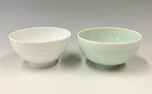中仙窯 有田焼 白磁・青白磁飯碗セット お茶碗 夫婦茶碗 ペア (中尾純作) A25-271佐賀県有田町25000雑貨・日用品食器・グラス
