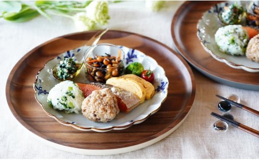 皓洋窯 有田焼 菊割皿 Lサイズ 1枚 皿 プレート 食器 うつわ 器 ギフト 贈り物 フラット 盛り付け A14-60佐賀県有田町14000雑貨・日用品食器・グラス