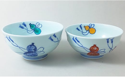 有田焼 六瓢紋 対飯碗 【ヤマト陶磁器】食器 器 うつわ 磁器 陶磁器 茶碗 茶わん ごはん茶碗 夫婦茶碗 2個 ペア セット ひょうたん 縁起物 手描き 贈答 ギフト A40-372佐賀県有田町40000雑貨・日