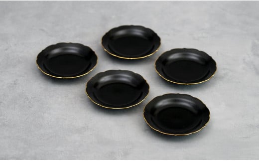 「モダン黒マット輪花小皿/5枚組」手のひらサイズの有田焼 深海三龍堂 豆皿 豆小皿 菓子皿 食器 おしゃれ 黒い皿 シンプルなお皿 A30-304佐賀県有田町30000雑貨・日用品食器・グラス
