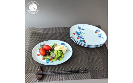 有田焼 華山窯 染錦 トマト楕円 トレー皿 4枚セット【東洋セラミックス】トマト 食器 器 取り皿 メイン料理 うつわ オーバル 手描き 25000円 A25-634佐賀県有田町25000雑貨・日用品食器・グラス