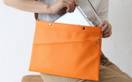 No.246-11 上質で上品でシンプルなショルダーバッグ「saco」(オレンジ) / 雑貨 日用品 鞄 千葉県千葉県野田市24000衣類・装飾品・工芸品鞄・バッグ