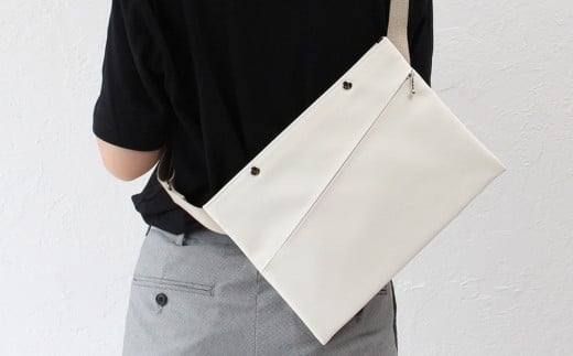 No.246-12 上質で上品でシンプルなショルダーバッグ「saco」(ホワイト) / 雑貨 日用品 鞄 千葉県千葉県野田市24000衣類・装飾品・工芸品鞄・バッグ