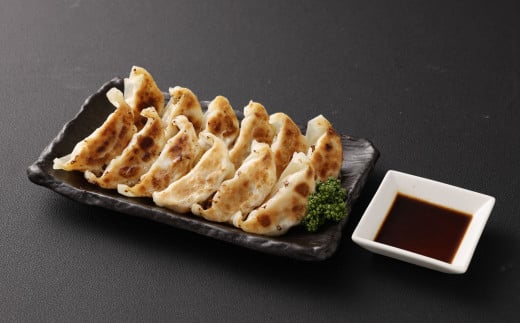 ばってん餃子 4袋セット 計72個 17g×18個×4袋 餃子 ぎょうざ ギョーザ おかず 惣菜 冷凍 保存料・増量剤不使用熊本県熊本市11000鍋セット・総菜・加工食品総菜