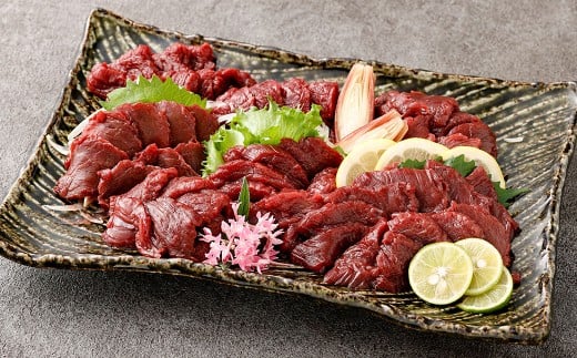 【フジチク】 国産馬刺し赤身 計800g(約100g×8個) 馬肉 お肉 生姜・たれ付き熊本県熊本市23000肉ジビエ