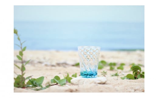 【RYUKYU GLASS WORKS 海風】オキナワオーシャン モールタンブラー ☆琉球ガラス 読谷村 コップ 夏 ガラス工房 GALA青い海 彩り うちなーすぐりむん 清涼感 地場産品 手作り 人気商品 沖縄 プレ
