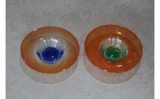 【RYUKYU GLASS WORKS 海風】残波の夕日ディーププレート青・緑(2枚セット) ☆ 読谷村 琉球ガラス 食器 セット商品 色違い有 ガラス工房 GALA青い海 沖縄 伝統工芸品 アップグレード プレゼン