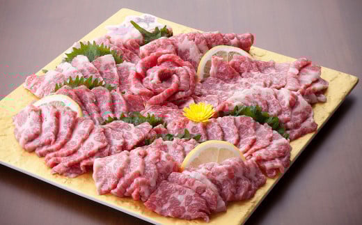 熊本 馬刺し 極上霜降り(大トロ) 馬肉ユッケ 合計 1kg セット 馬肉 霜降り 大トロ ユッケ たれ 生姜熊本県水俣市84000肉ジビエ