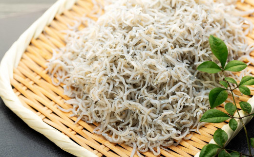 紀州特産 天日干し ちりめん 350g 1パック和歌山県海南市6000魚介・海産物その他 魚介・海産物