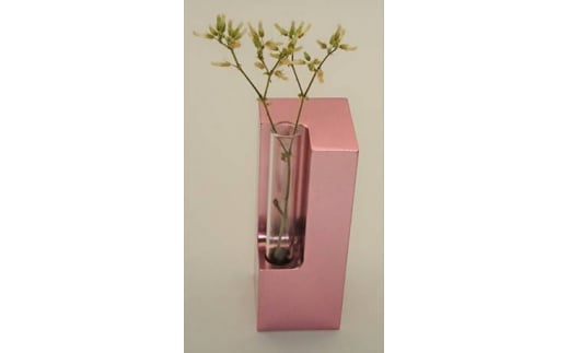 アルミ一輪挿し(カド)小 ピンク 4色展開大阪府河内長野市25000衣類・装飾品・工芸品その他 装飾品・工芸品