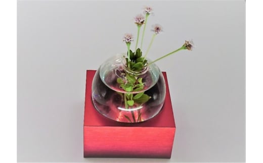 アルミ一輪挿し(一連)レッド おしゃれ お花 フラワーベース 花瓶 シンプル 4色展開大阪府河内長野市44000衣類・装飾品・工芸品その他 装飾品・工芸品