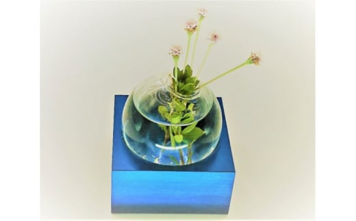 アルミ一輪挿し(一連)ブルー おしゃれ お花 フラワーベース 花瓶 シンプル 4色展開大阪府河内長野市44000衣類・装飾品・工芸品その他 装飾品・工芸品
