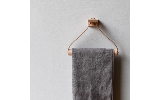 Teha’amana Towel holder テハマナ タオルホルダー ブナ ナチュラル 革 皮 雑貨 おしゃれ レザー 本革 こだわりの逸品 地域特産品 ギフト 自分用 人気 おすすめ大阪府河内長野市33000衣類・装飾品