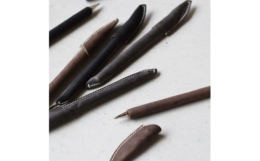 Teha’amana Pen Smoke テハマナ ペン スモーク ブラック  革 皮 雑貨 おしゃれ レザー 本革 こだわりの逸品 地域特産品 ギフト 自分用 人気 おすすめ大阪府河内長野市7000雑貨・日用品文房具