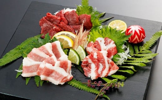 【桜屋】馬刺し3種【赤身・フタエゴ・サガリ】450g(専用醤油付き 150ml×1本)各150gx3 計450g 馬肉 馬刺 お肉 赤身 ふたえご さがり しょうゆ 冷凍 国産 熊本県 西原村熊本県西原村23000肉ジビエ