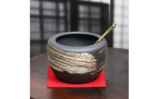 信楽焼 窯肌はけ目ミニ火鉢セット 手焙 手あぶり(火箸、毛氈セット)滋賀県甲賀市18000衣類・装飾品・工芸品その他 装飾品・工芸品