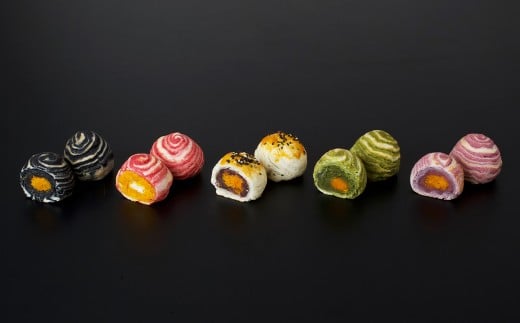 5種類のカラフルな月餅 “ナガサキムーンケーキ” 10個入 月餅 ケーキ スイーツ お菓子長崎県長崎市13000菓子・スイーツその他 和菓子