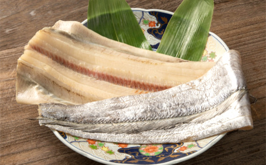 無添加  太刀魚活干物(ドラゴンサイズ)(A493-1)和歌山県有田市22000魚介・海産物干物