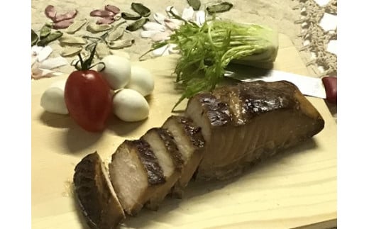 509.チョウザメの燻製(A509-1)和歌山県有田市10000魚介・海産物その他 魚介・海産物