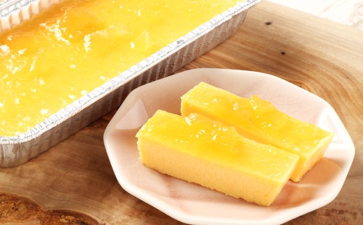 【3回定期便】 夕張メロンカタラーナ 約600g (約150g×4個) (合計約1.8kg) 夕張メロン メロン カタラーナ 洋菓子 菓子 お菓子 焼菓子 焼き菓子 定期便 北海道 小樽市 冷凍北海道小樽市30000菓