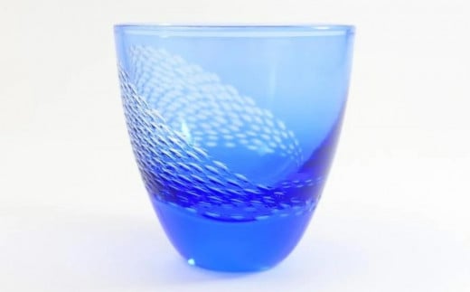 浅草切子 aquatic「回遊展開青藍 冷酒杯」| 切子 切子ガラス ガラス工芸 グラス ガラス コップ 手作り ぐい呑み 家飲み 酒器 ハンドメイド 手作り ギフト 贈答 プレゼント東京都台東区51000衣類