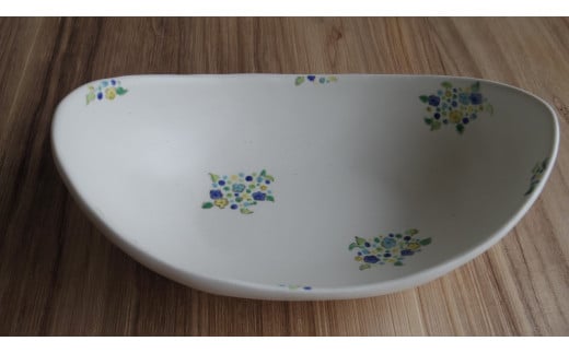 【磁器】小さなブーケ柄の舟形鉢(1個)茨城県鉾田市19000雑貨・日用品食器・グラス
