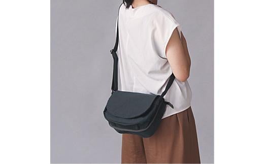 豊岡鞄 TUTUMU Flap Mini(S4000)カーキ兵庫県豊岡市74000衣類・装飾品・工芸品鞄・バッグ