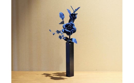 藍染花一輪挿しアレンジ 大【椿】徳島県徳島市54000衣類・装飾品・工芸品その他 装飾品・工芸品