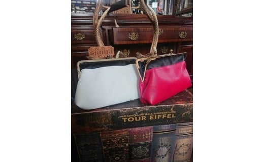 シュリンク革(牛革)がま口クラッチバッグ ピンク/クロ神奈川県寒川町64000衣類・装飾品・工芸品鞄・バッグ