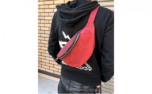 拘りの牛革ハンドメイドボディーバッグ(ワイン)神奈川県寒川町137000衣類・装飾品・工芸品鞄・バッグ