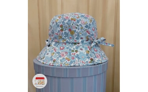 AO015【warmheart】リバティ(Betsy)×シャンブレーのリバーシブルハット/帽子(58.5cm)千葉県松戸市29000衣類・装飾品・工芸品その他 装飾品・工芸品