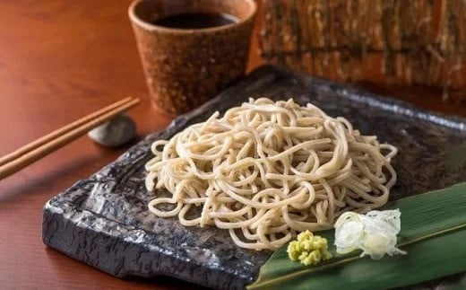 【年越し限定:12月30日発送】石臼挽き 手打ち蕎麦 (そばつゆ&薬味付き) 4食分 岩手県 北上市 E0076岩手県北上市25000麺そば