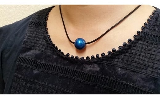 【本漆塗】漆ペンダント18mm(メタリックブルー)福岡県八女市35000衣類・装飾品・工芸品アクセサリー