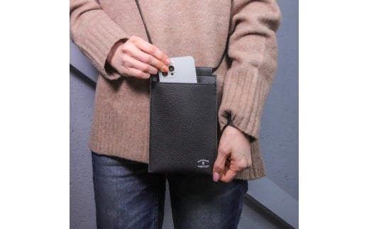 スマホショルダー/ ブラック E120広島県広島市22000衣類・装飾品・工芸品鞄・バッグ