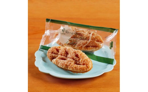 【ヴェールの丘】リーフパイ12枚入り | パイ 焼き菓子 洋菓子 スイーツ 贈答用 おいしい  東京 八王子東京都八王子市21000菓子・スイーツその他 洋菓子