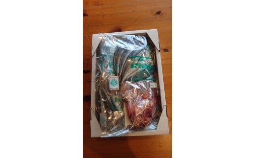 M150@̂Ђ̃Zbga̎R13000ECY