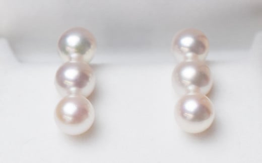 S085-235_あこや真珠 パール 3連 ピンク ピアス 5.5mm 〜 6mm 両耳 ベビー(A:K18YG(イエローゴールド))熊本県天草市80000衣類・装飾品・工芸品アクセサリー