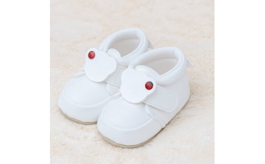 てんしのはね(ホワイト)【1589078】兵庫県尼崎市34000衣類・装飾品・工芸品靴・履物