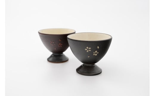 内原野焼の陶胎漆器 杯・小(黒・赤) 高知県伝統的特産品 土佐の匠 県展無鑑査作家 西邸出 土佐古代塗 現代の名工 池田泰一 漆器 直径7cm 高さ5.7cm 陶器 器 焼物 工芸品 伝統工芸 和食器 酒器