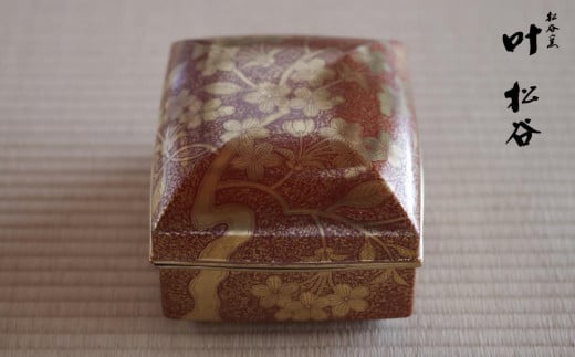【叶松谷】赤地金襴手柳桜陶筥京都府京都市6600000衣類・装飾品・工芸品その他 装飾品・工芸品